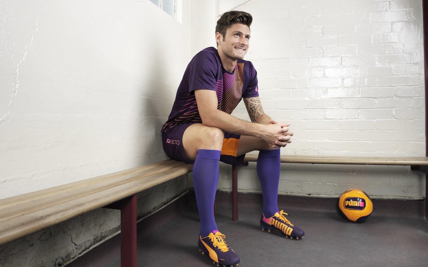 姆巴佩梅开二度助巴黎圣日耳曼登顶法甲积分榜